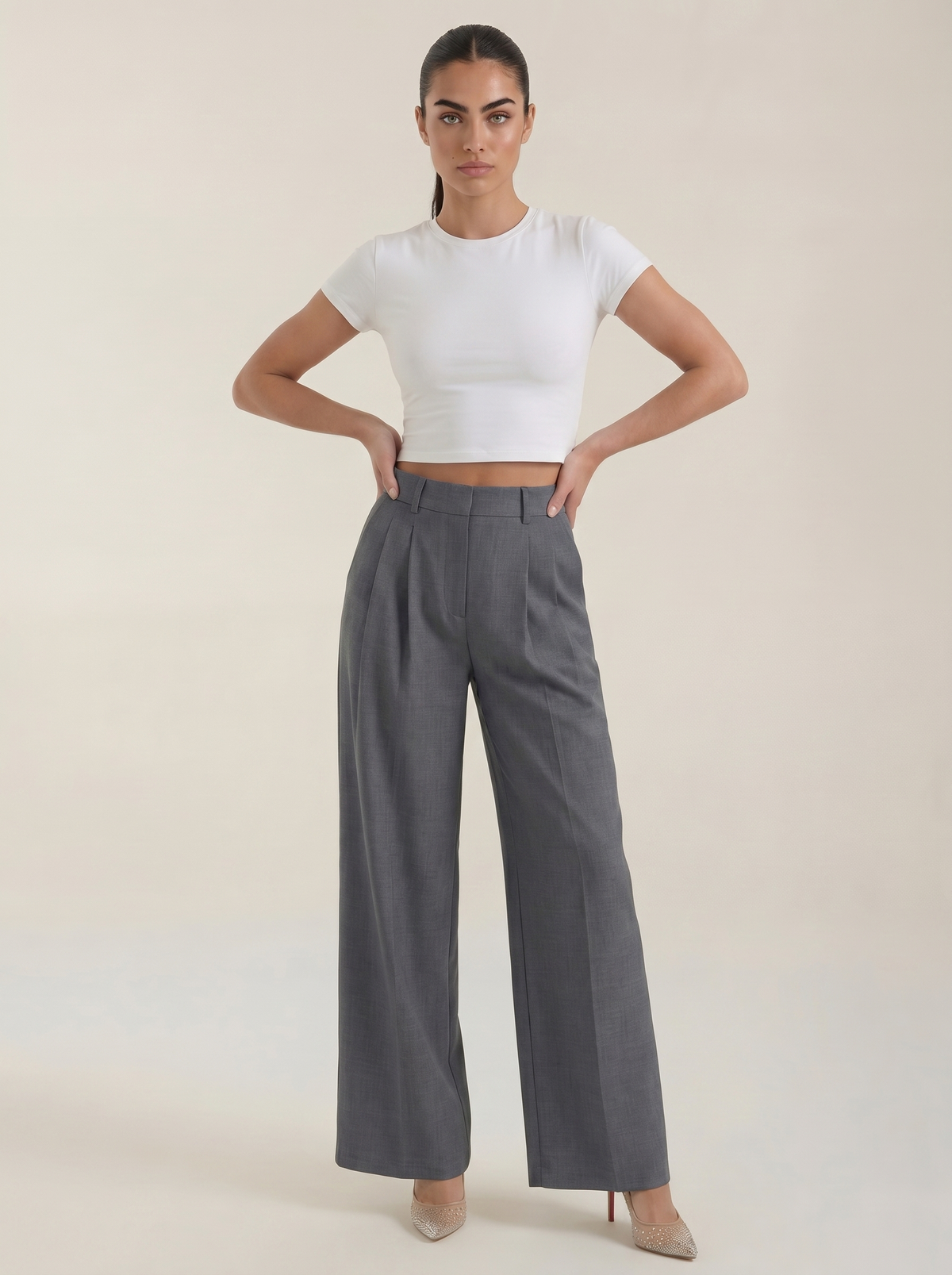Wijde pantalon met hoge taille en plooien, grijze kleur, rechte pijpen